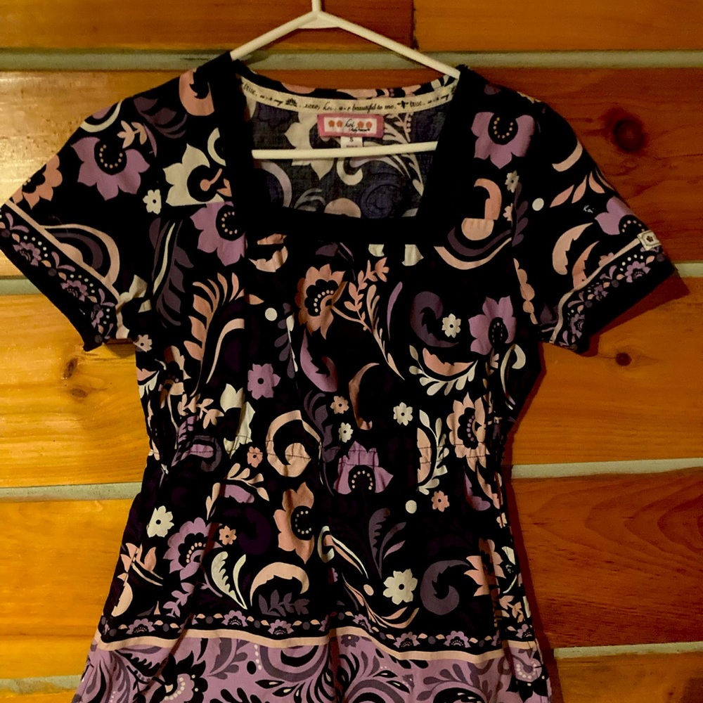 Koi scrub top